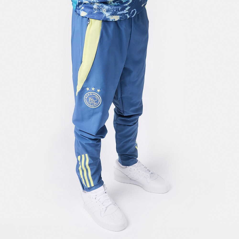 The official Ajax Fanshop Largest range official Ajax articles