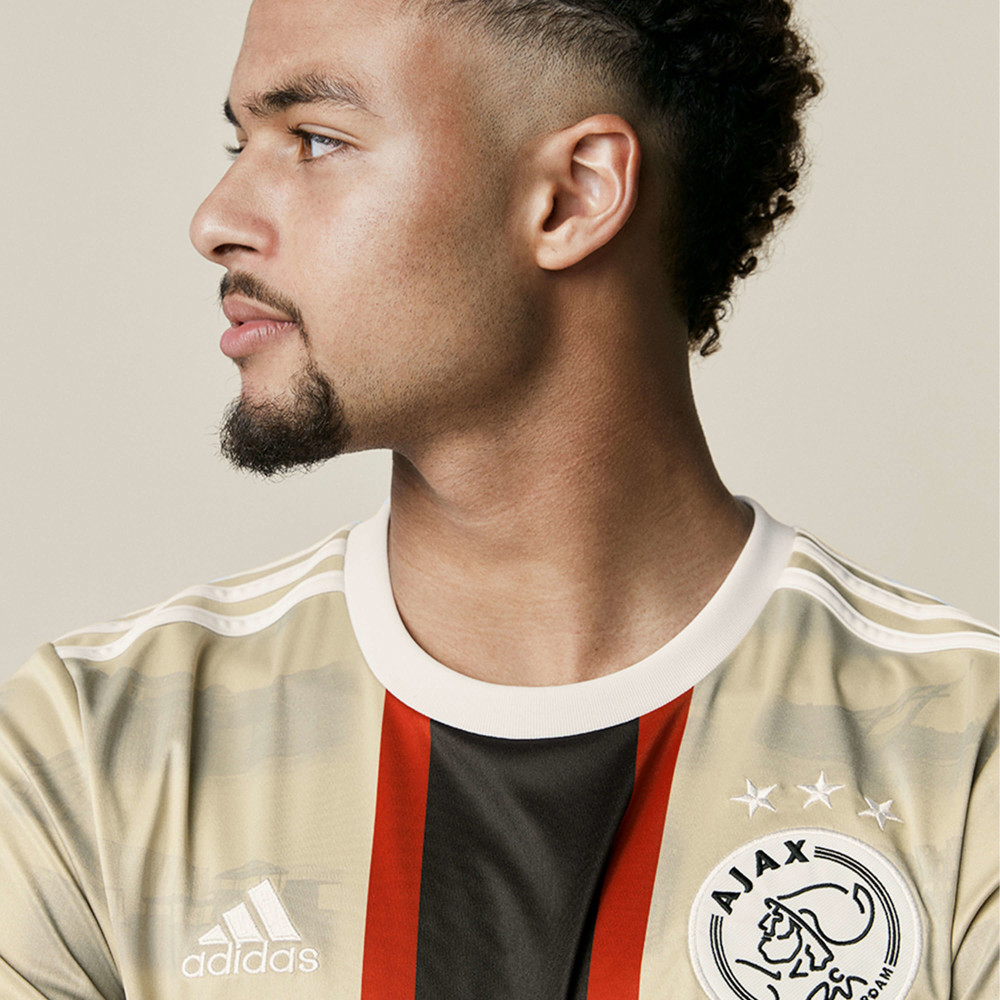 De Official Ajax Fanshop - Vele Ajax Artikelen | Ajax shop